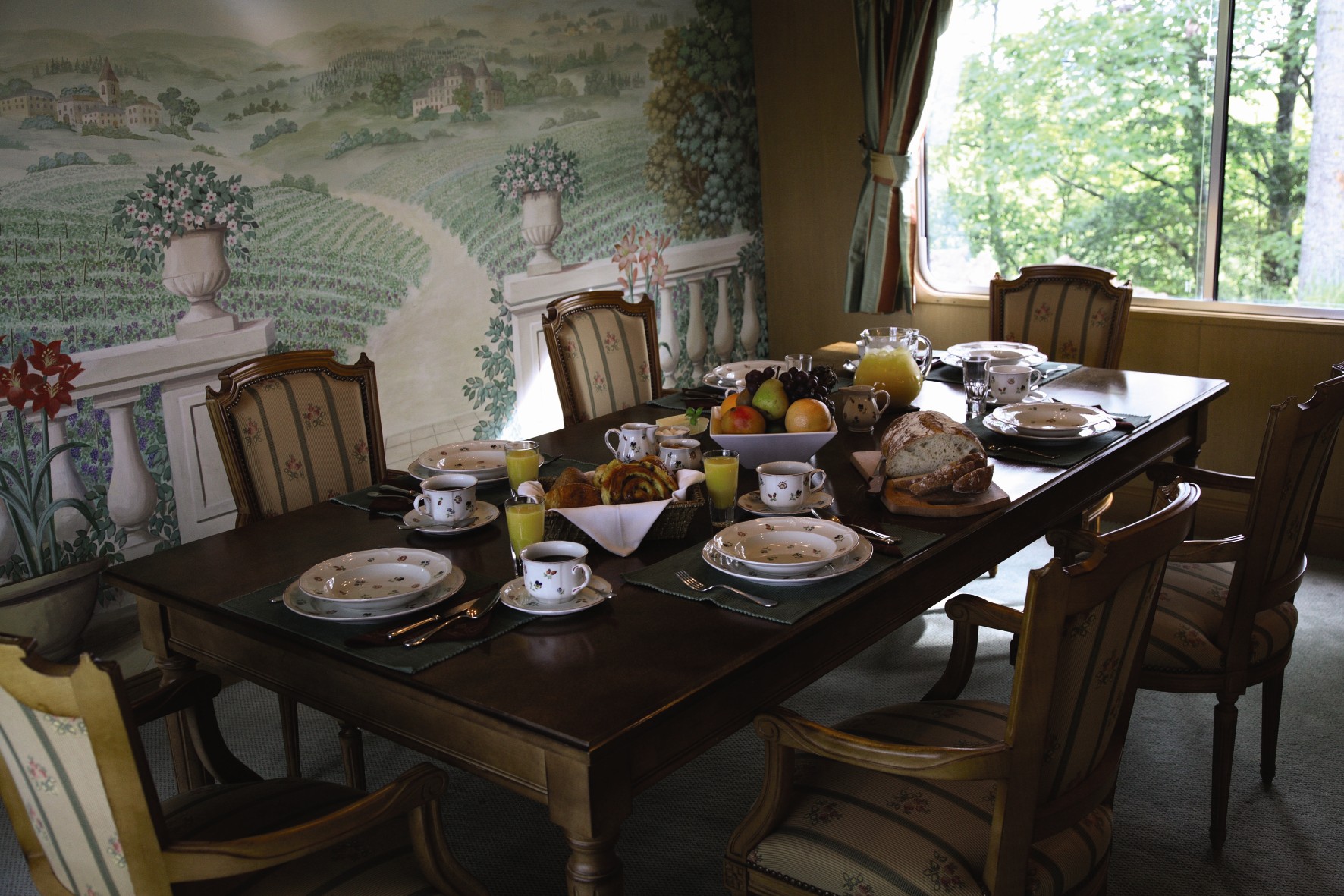 Belmond River Cruises Belmond Amaryllis Interior Restaurant Breakfast 1.jpg